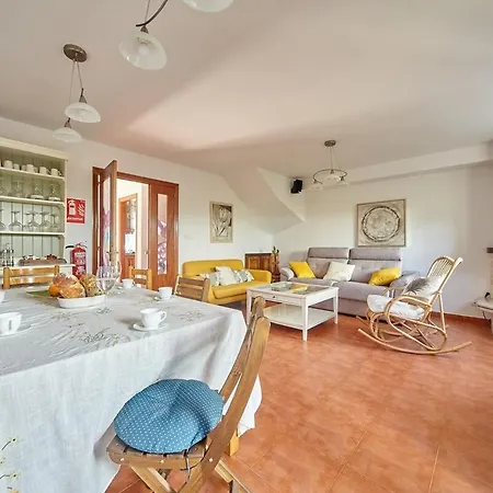 Casa Margarita, Al Lado De Laredo Holiday home Rada